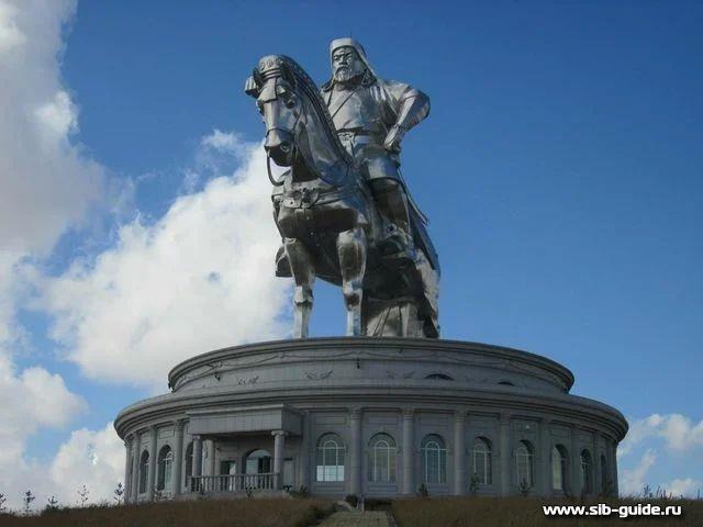 Памятник Чингисхану, Монголия