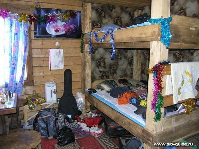 Туристический приют "Беркут", двойные двухъярусные кровати