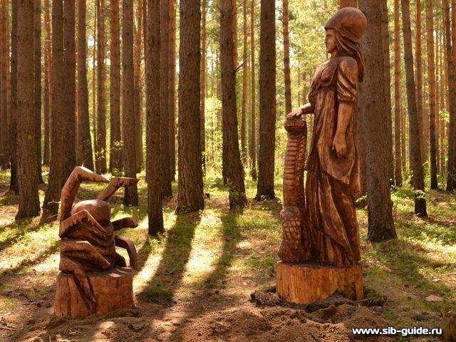 Парк деревянных скульптур "Лукоморье"
