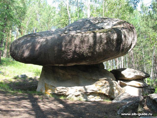 Ширинский  (Июсский) каменный парк, "Камень Гриб"