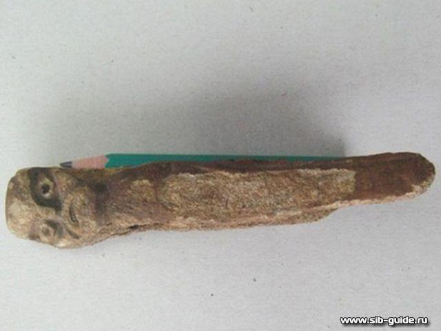 Фигурка бронзового века из кости  животного