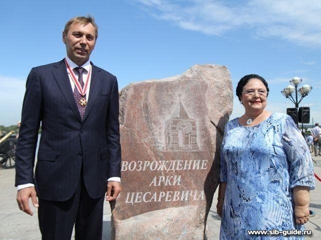 Камень на месте, где будет установлена "Арка Цесаревича"