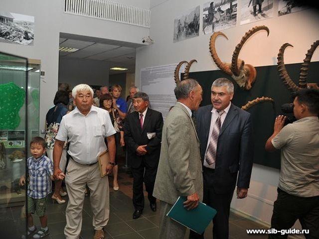 Открытие выставки "Охотничьи трофеи Тувы"