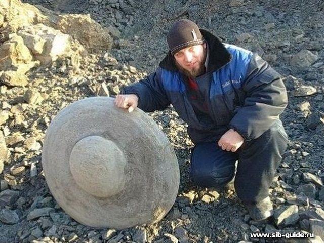Необычный камень, обнаруженный в Моховском разрезе Кузбасса