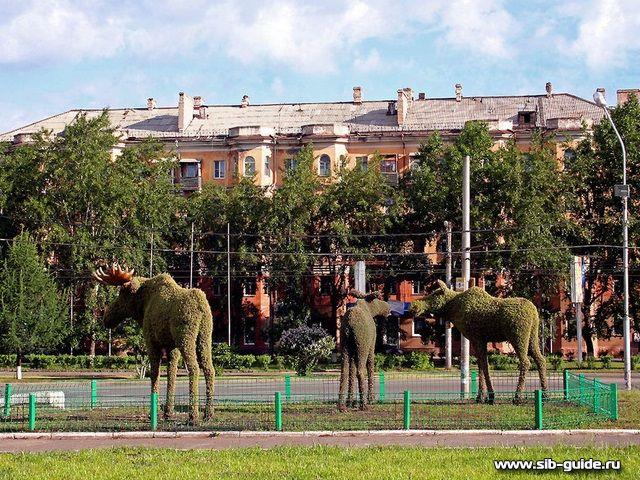 Красноярск, цветочные скульптуры