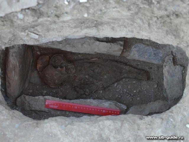 Захоронение младенца, Алтай, III-IV век н.э.