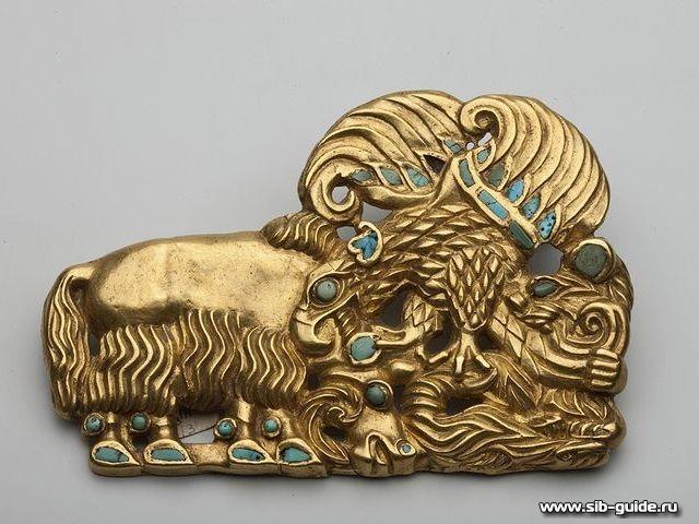 Поясная бляха. Золото, бирюза. IV–III век до н.э. Сибирская коллекция Петра I